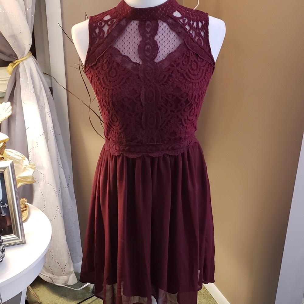 Burgundy Lace Mini Dress Small